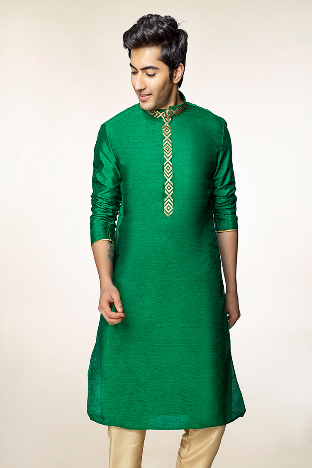 Elegant Traditional Kurta - Crafted Just for You. Minimum Delivery: 20 Days