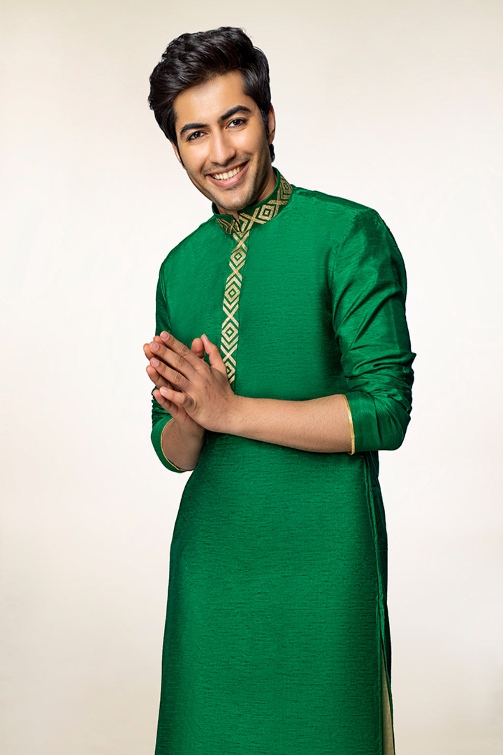 Elegant Traditional Kurta - Crafted Just for You. Minimum Delivery: 20 Days